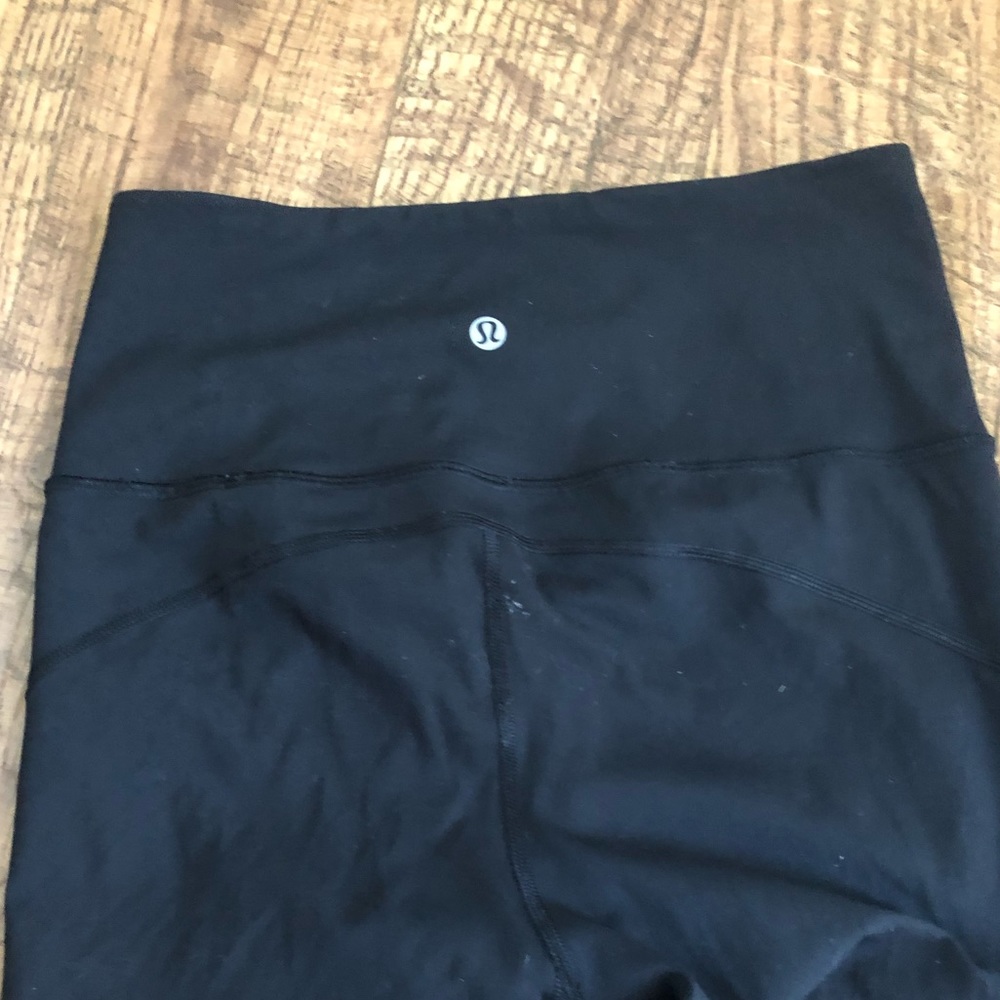 Lululemon crops
